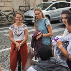 Eleves rue Institut Biblique